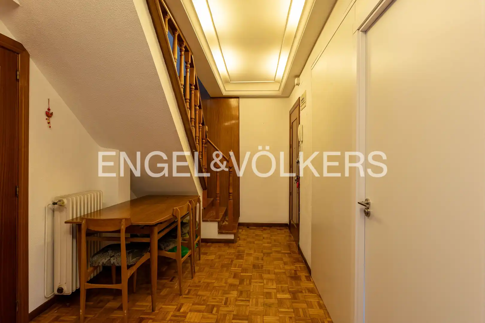 Maisonette zum Verkauf in Madrid mit Klimaanlage, Heizung und Parkett