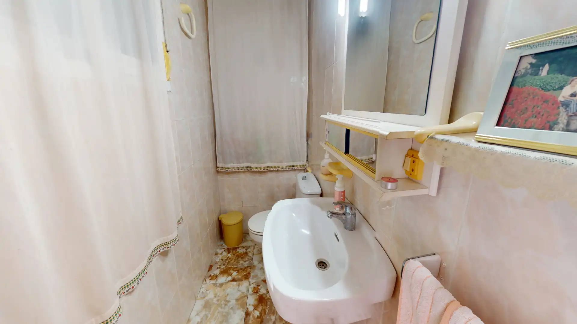 Badezimmer von Wohnung zum Verkauf in Sax mit Klimaanlage, Terrasse und Balkon