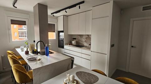 Foto 4 de Dúplex de alquiler en Infanta Mercedes, Castillejos - Cuzco,  Madrid Capital