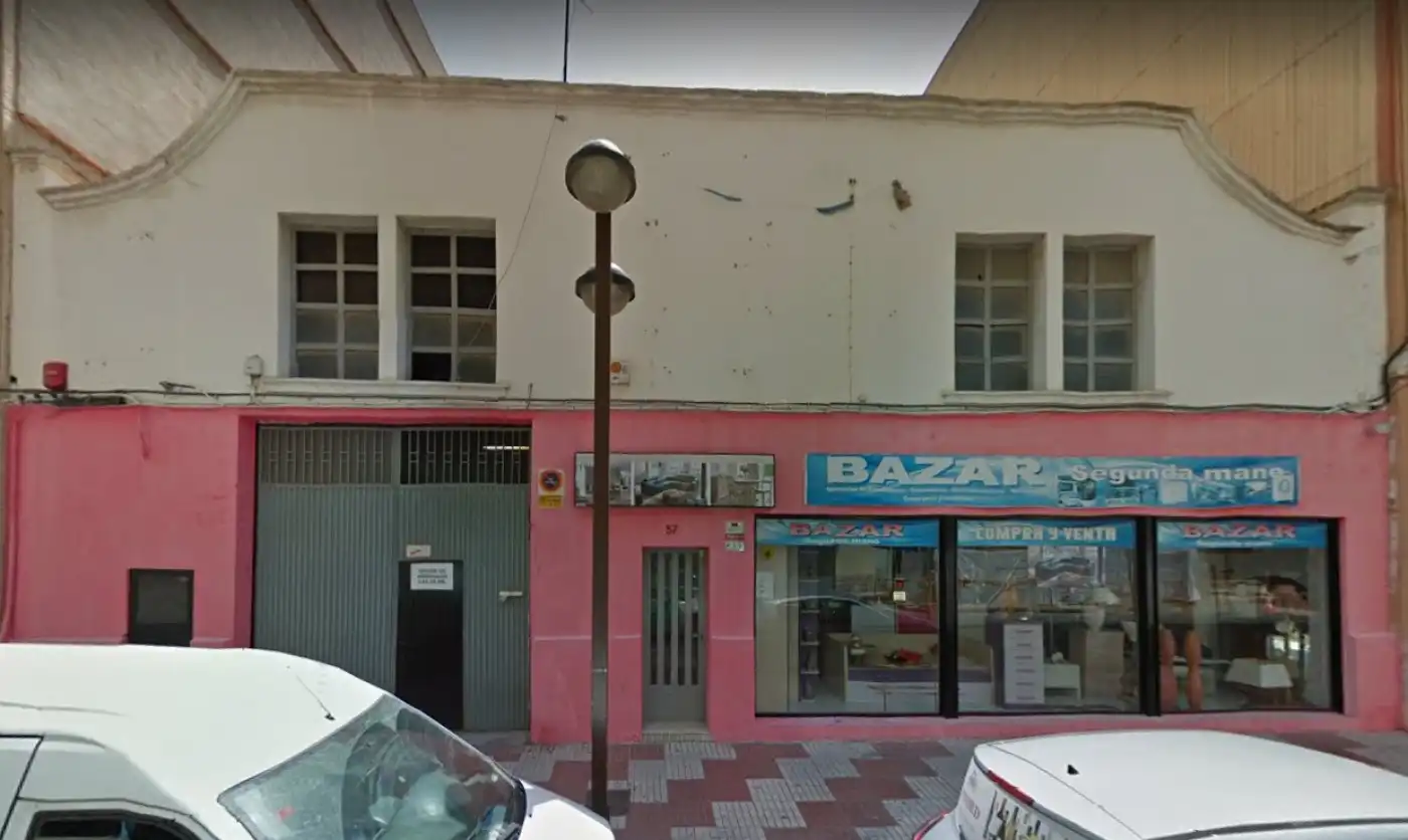 Business premises for sale in Calle Arbres, imagen 2