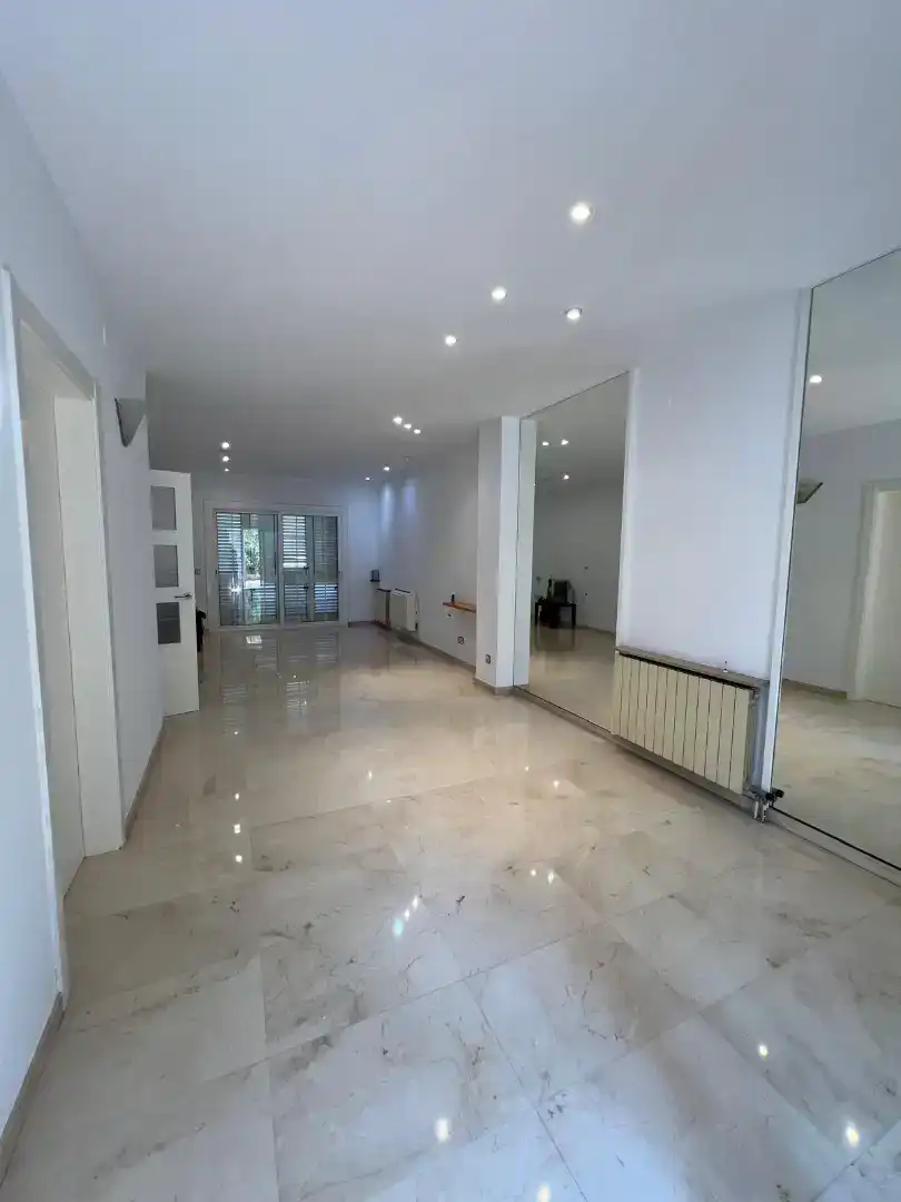 Casa adosada en venta en Sabadell con Aire acondicionado, Piscina y Balcón
