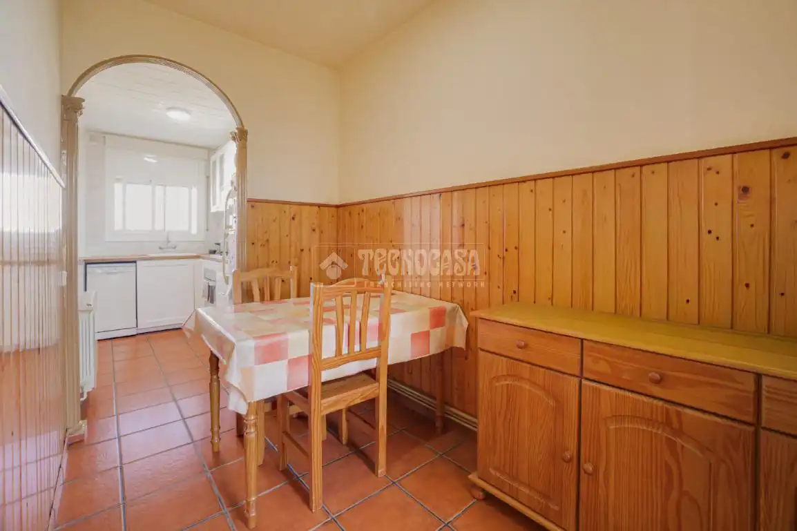 Cocina de Piso en venta en Terrassa con Calefacción y Balcón