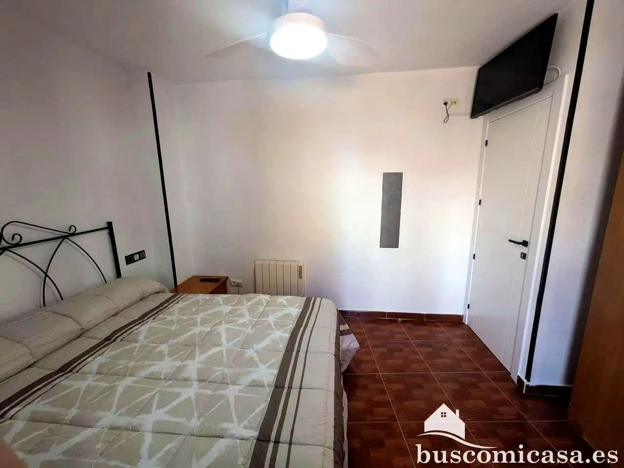 Schlafzimmer von Wohnung zur Miete in Linares mit Klimaanlage, Balkon und Alarm