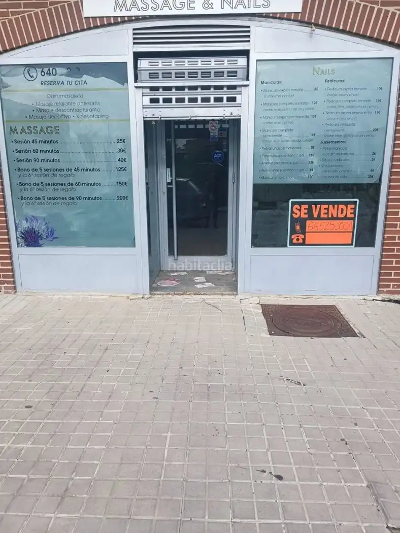 Local comercial en venta en Calle Sevillanos 18, imagen 4