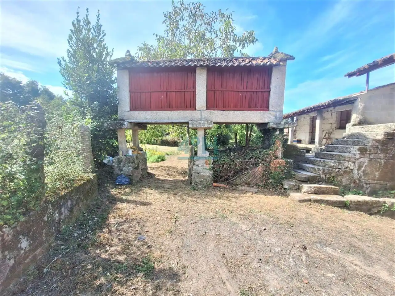 Casa amb terrassa en venda a Amoeiro, imagen 3