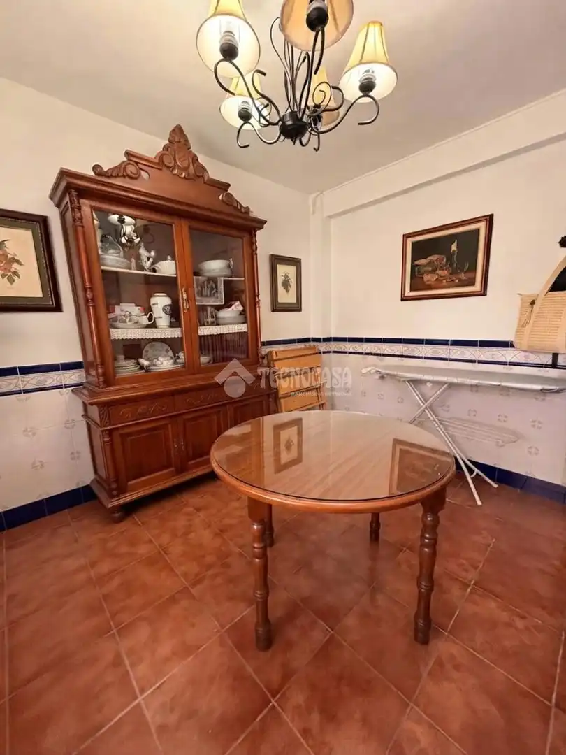 Dining room of Flat for sale in Zona de la Vega