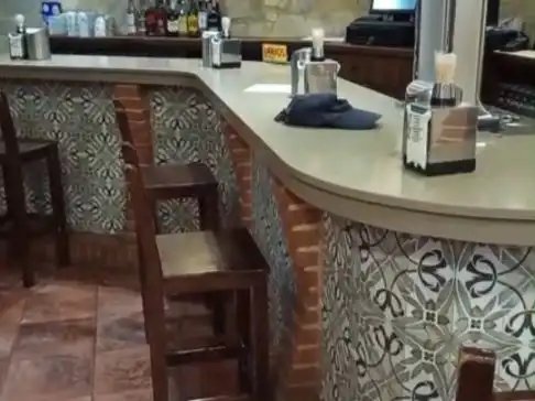Local en venta en Santa Elena con Aire acondicionado, Calefacción y Terraza