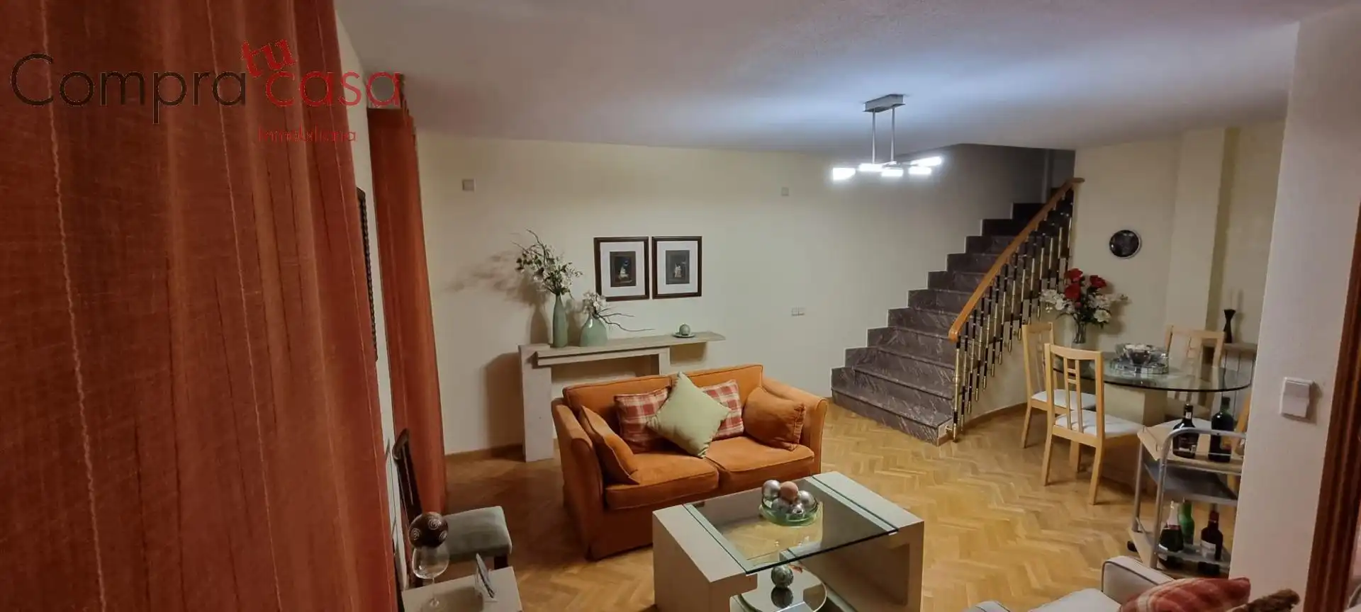 Living room of Flat for sale in Segovia  with Heating, Private garden and Parquet flooring