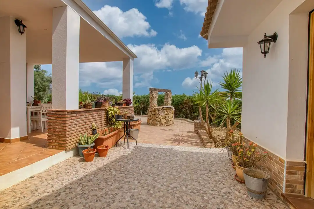 House with terrace for sale in Camino de Vilo a Mondron 1, imagen 4