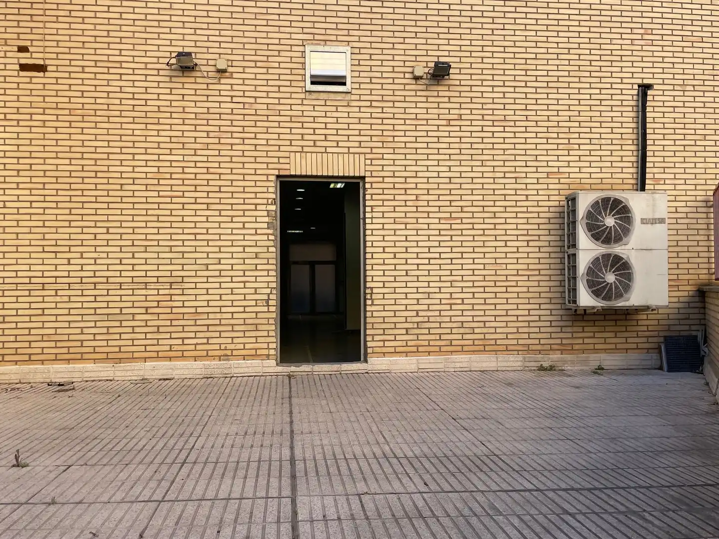 Local comercial de lloguer a Calle de Terminillo 76, imagen 12