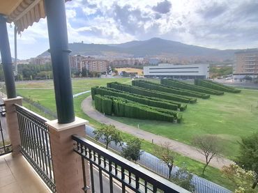 Appartamento con piscina in vendita a Paseo de España