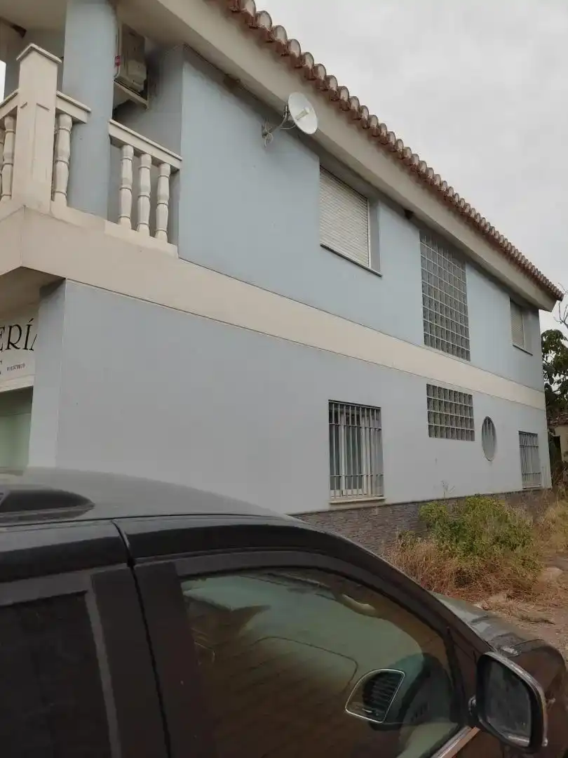 Vista exterior de Casa o chalet en venta en Dúrcal con Aire acondicionado, Piscina y Balcón