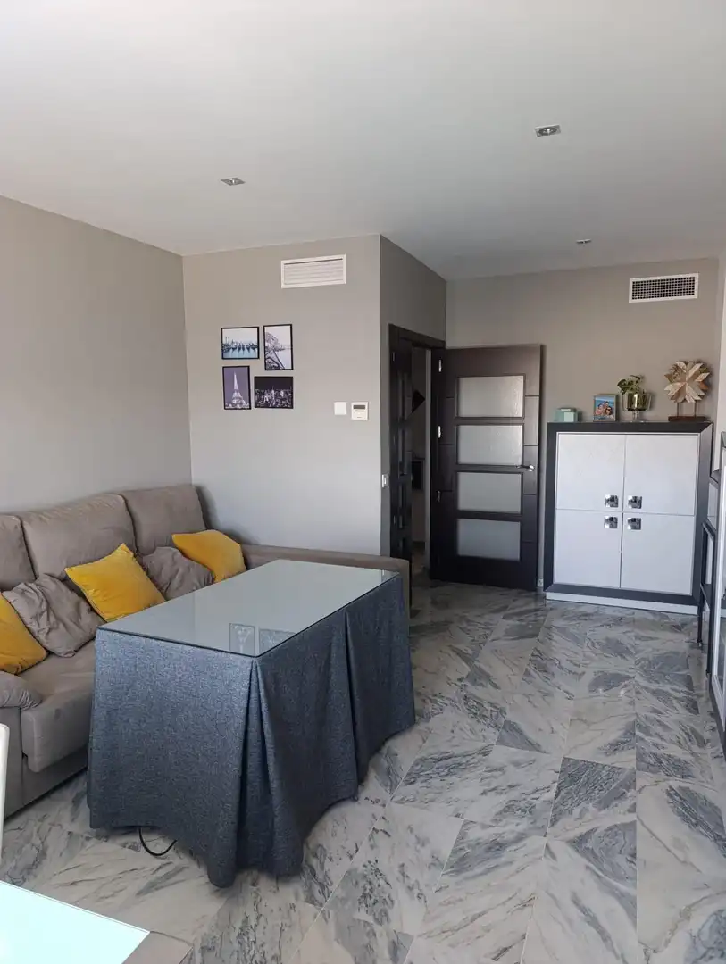 Sala de estar de Piso en venta en Badajoz con Trastero y Piscina comunitaria