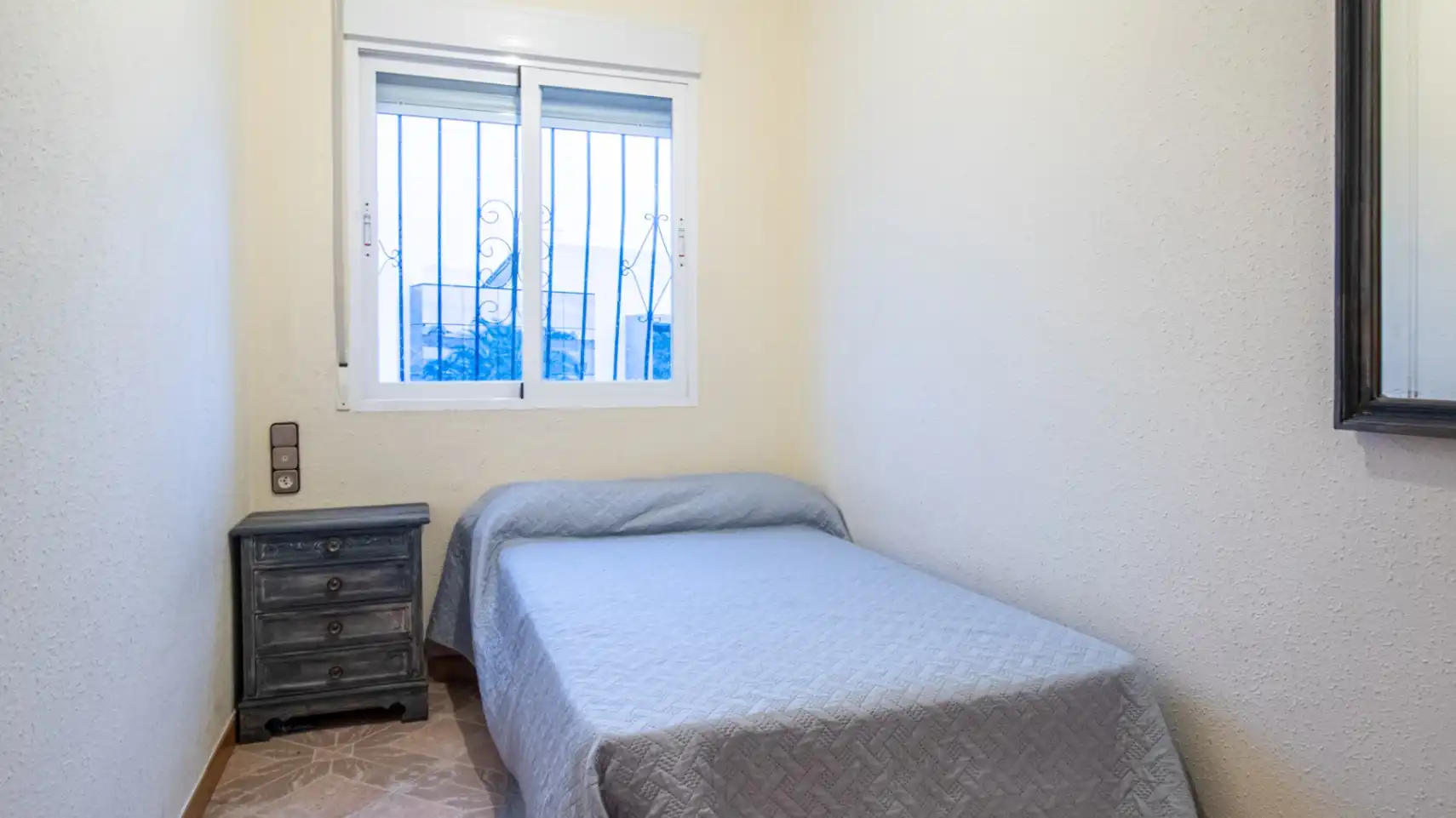 Habitación de Casa o chalet en venta en Oliva con Jardín privado, Terraza y Trastero