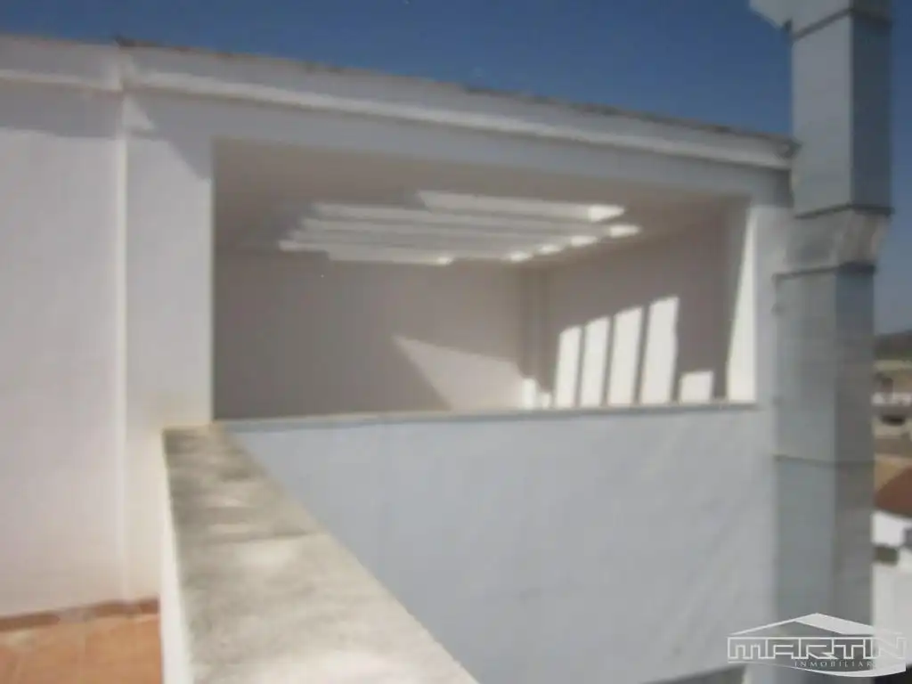 Vista exterior de Dúplex en venda en Lucena amb Aire condicionat i Terrassa