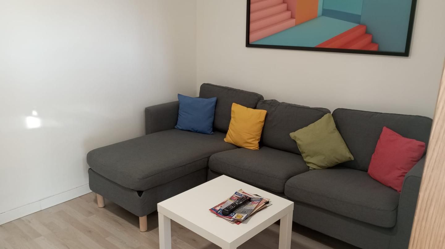 Sala d'estar de Pis de lloguer en Terrassa amb Calefacció, Parquet i Moblat