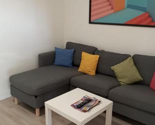 Sala d'estar de Pis de lloguer en Terrassa amb Calefacció, Parquet i Moblat