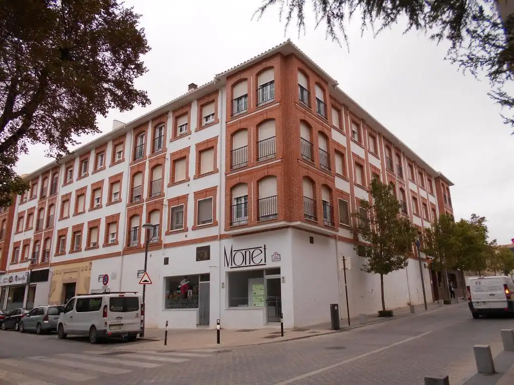 Local comercial en venda a Alameda 2