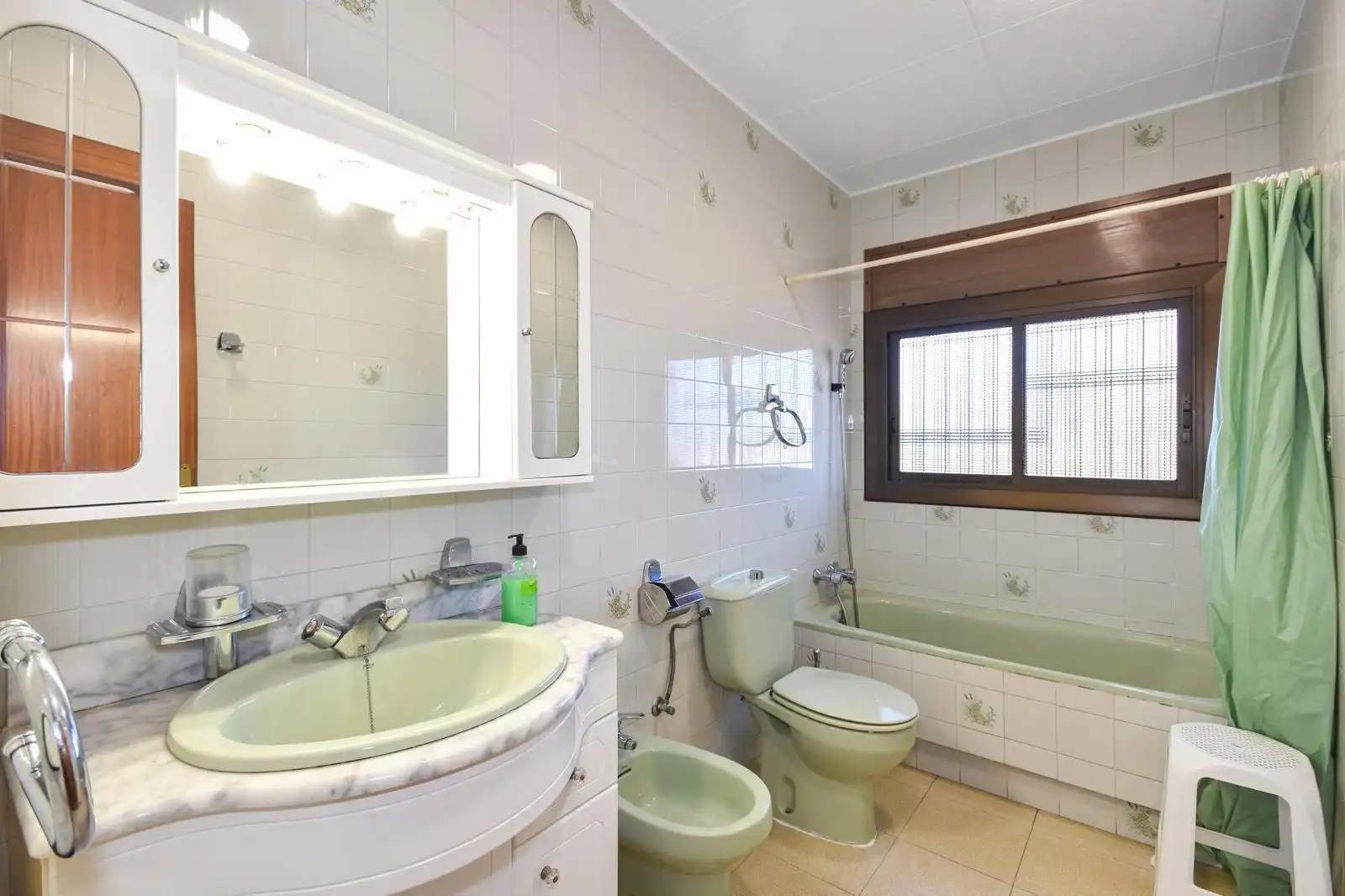 Baño de Casa o chalet en venta en Santa Perpètua de Mogoda con Aire acondicionado, Calefacción y Jardín privado