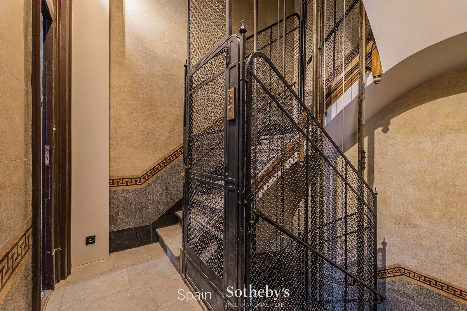 Apartamento con piscina en venta en Passeig Isabel II, imagen 47