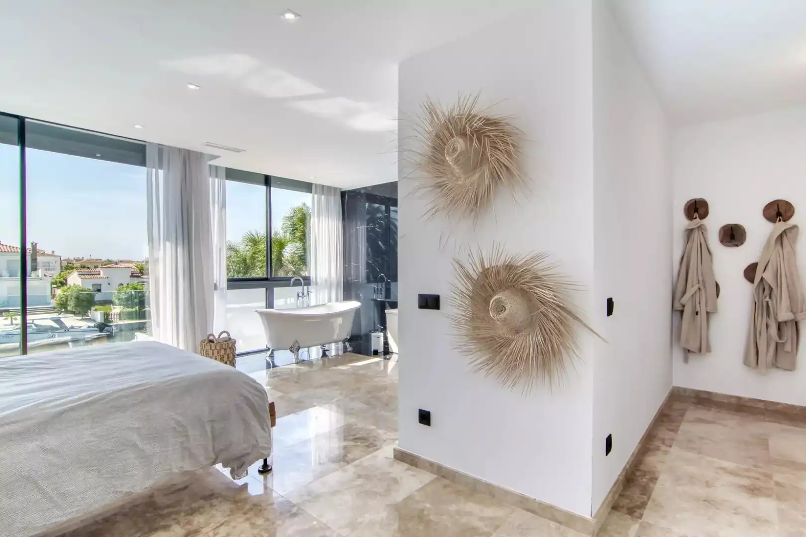 Bany de Casa o xalet en venda en Empuriabrava amb Aire condicionat, Calefacció i Terrassa