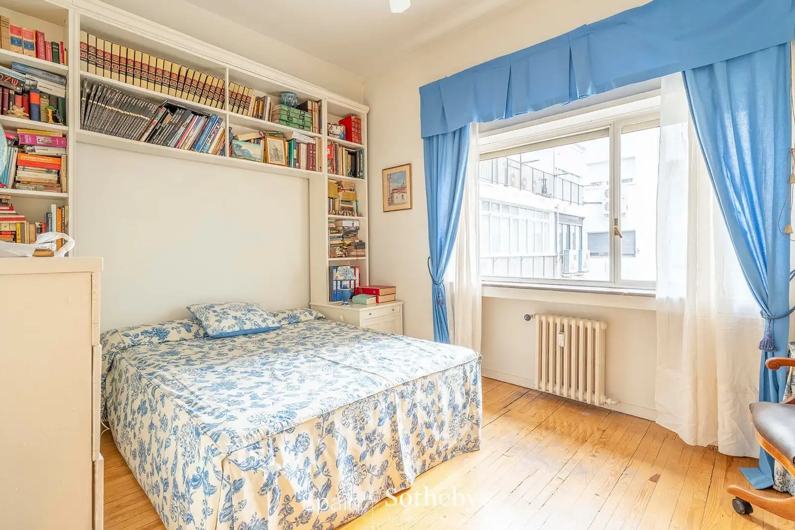 Habitación de Apartamento en venta en Madrid con Aire acondicionado, Calefacción y Trastero