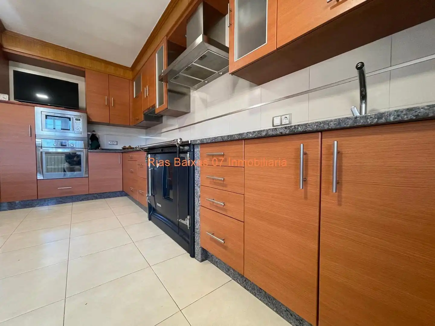 Casa con piscina in vendita a Mos, imagen 2