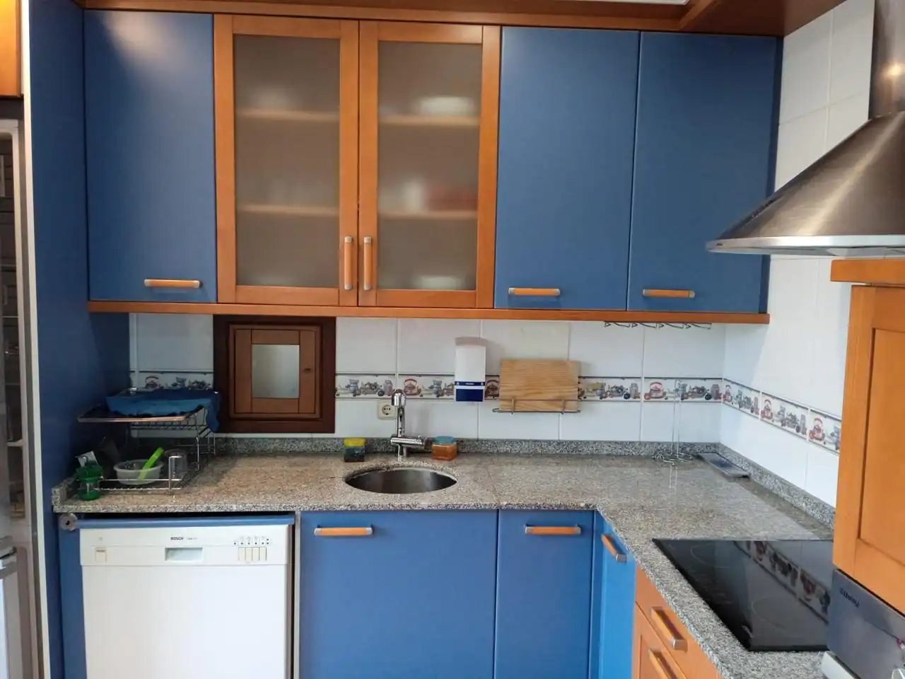 Kitchen of Houses for rent in Santiago de Compostela   with Private garden
