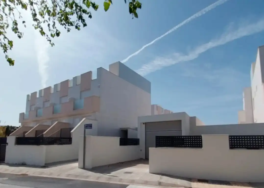 Reihenhaus mit Balkon zum Verkauf in Playa - Ben Afeli, imagen 2