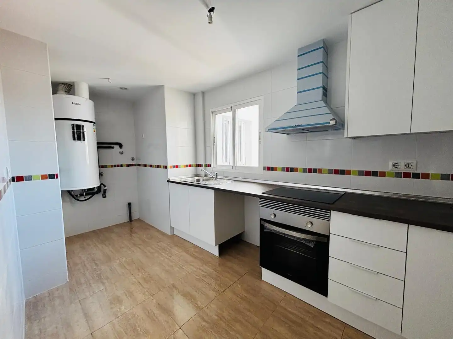 Küche von Wohnung zum Verkauf in Águilas