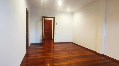 Foto 3 de Piso en venta en Sarón - Av Justina Berdia, 1, Santa María de Cayón, Cantabria