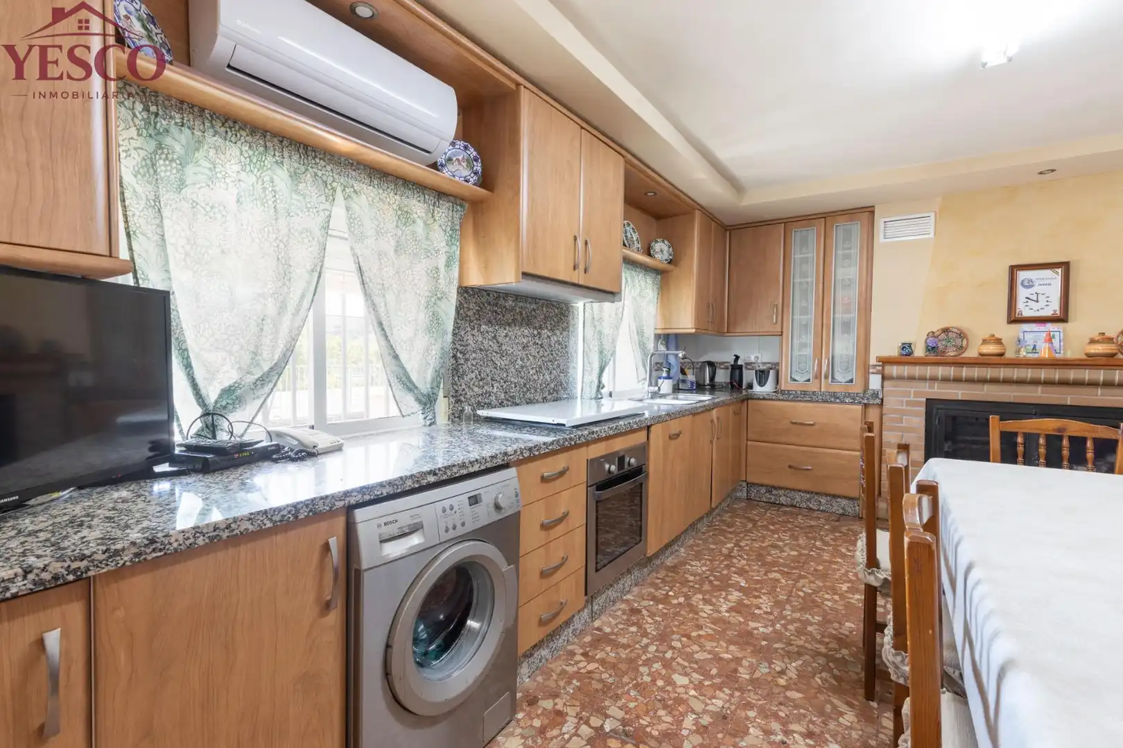 Cocina de Casa adosada en venta en Víznar con Jardín privado, Terraza y Piscina