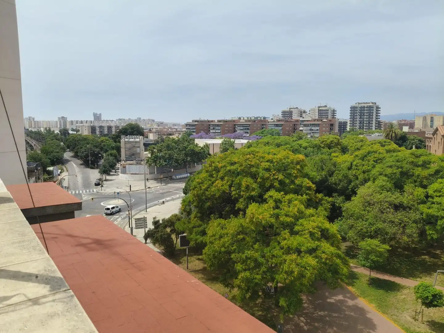 Außenansicht von Maisonette zum Verkauf in L'Hospitalet de Llobregat mit Klimaanlage, Heizung und Parkett