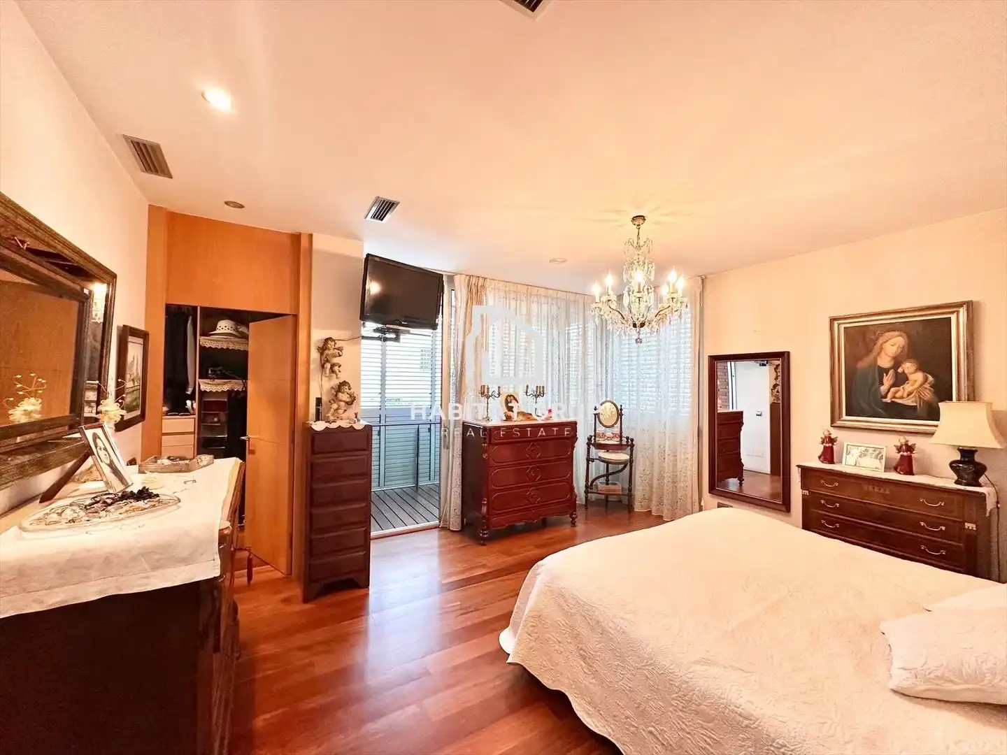 Habitación de Casa o chalet en venta en Girona con Aire acondicionado, Calefacción y Jardín privado