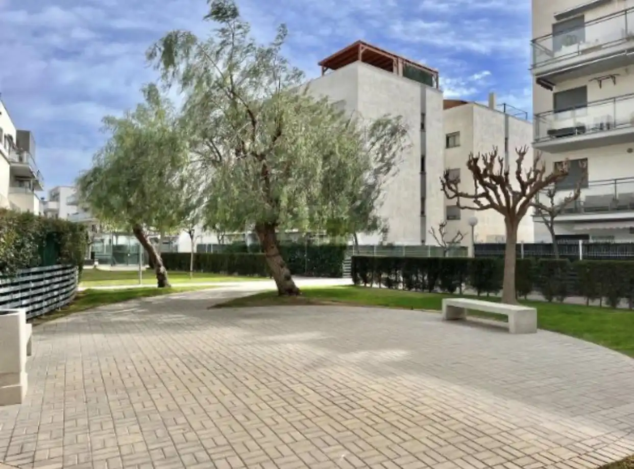 Vista exterior de Piso en venta en Alfara del Patriarca con Aire acondicionado, Calefacción y Parquet