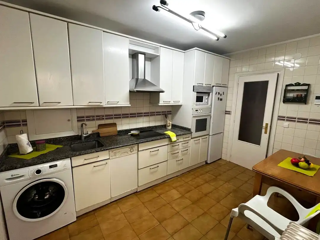 Cocina de Piso en venta en Barañáin / Barañain con Calefacción y Balcón