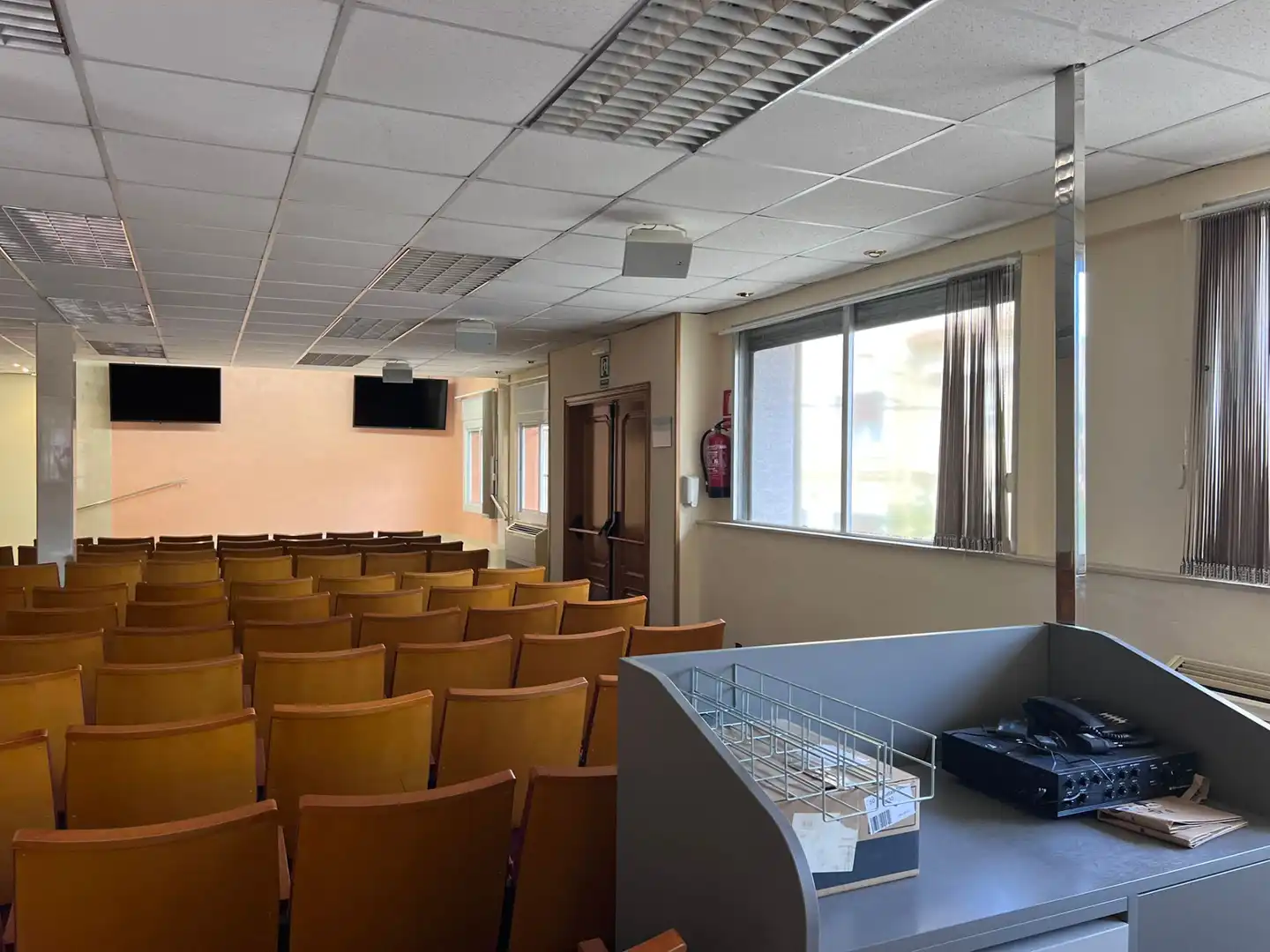 Local de lloguer en Vilassar de Dalt amb Aire condicionat, Calefacció i Terrassa