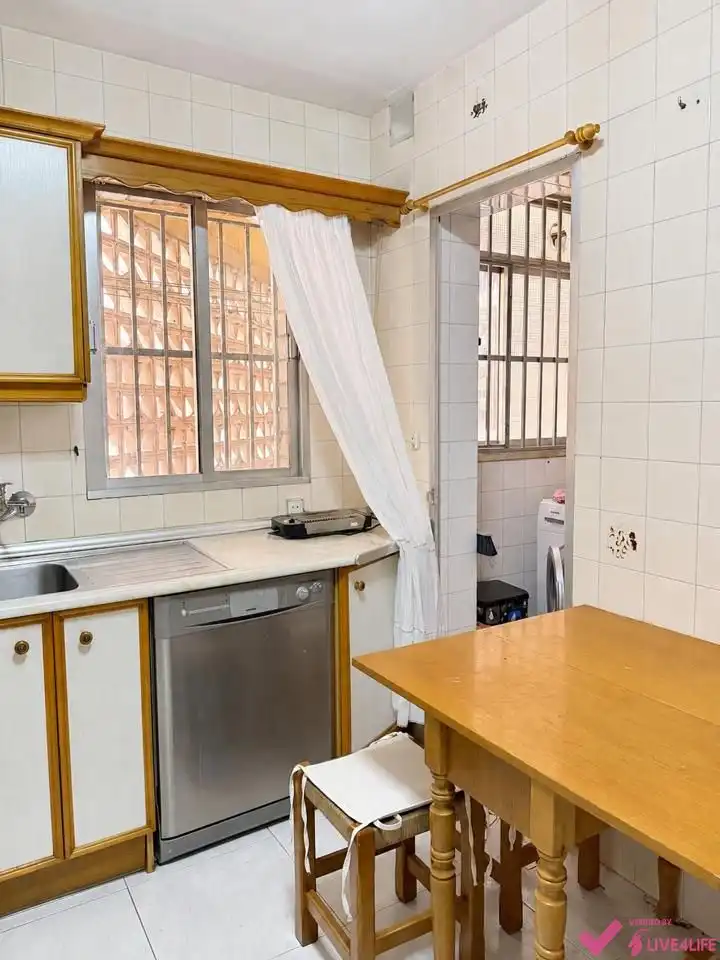Flat with lift to rent in Calle Profesor Francisco Dalmau, imagen 8