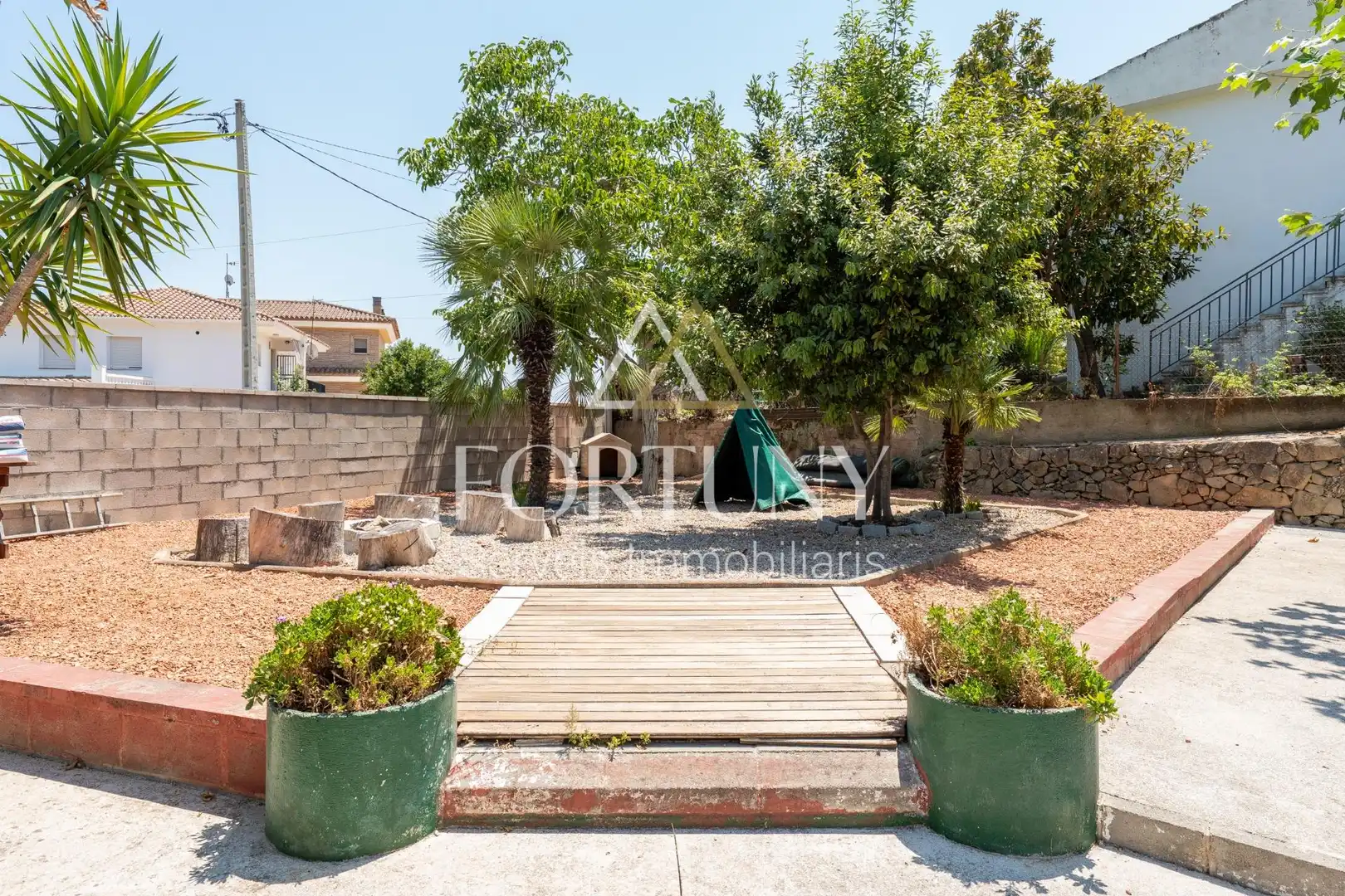 Vista exterior de Casa o chalet en venta en L'Albiol con Aire acondicionado, Jardín privado y Terraza