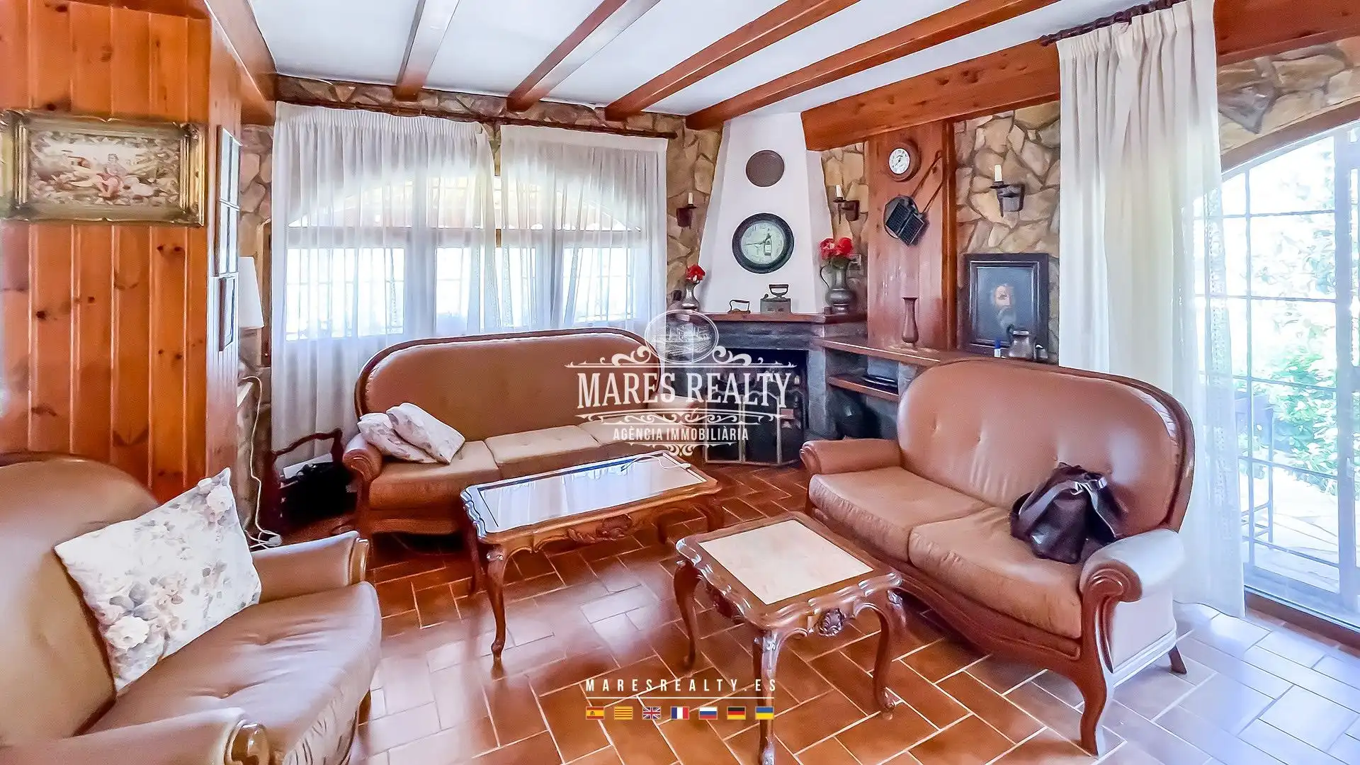 Wohnzimmer von Haus oder Chalet zum Verkauf in Lloret de Mar mit Klimaanlage, Heizung und Privatgarten