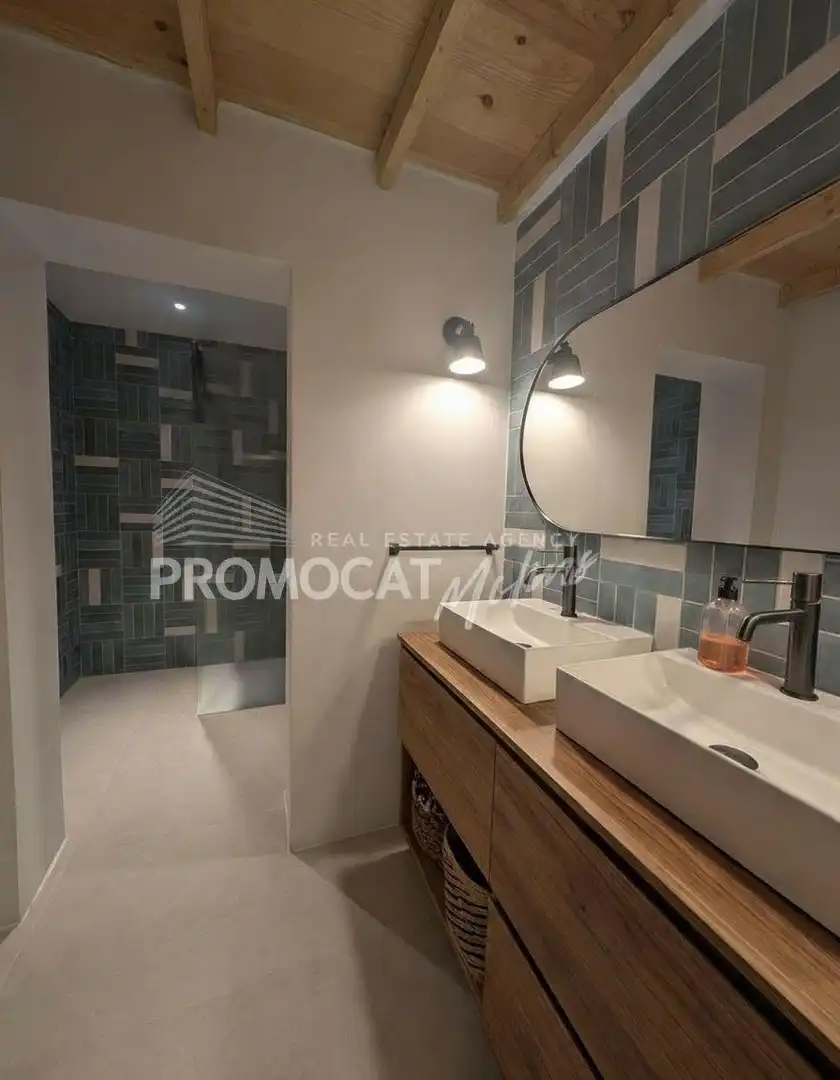 Bathroom of Houses for sale in Molins de Rei  with Air Conditioner, Private garden and Terrace