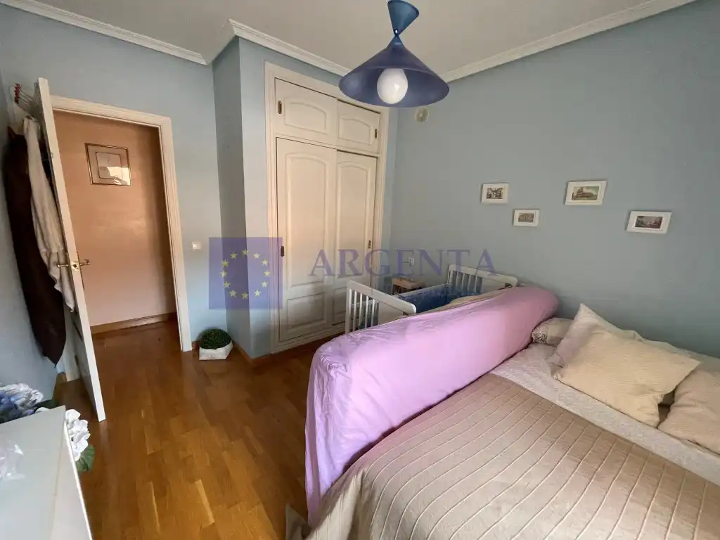 Einfamilien-Reihenhaus zum Verkauf in Calle La Habana, Nuevo Cáceres