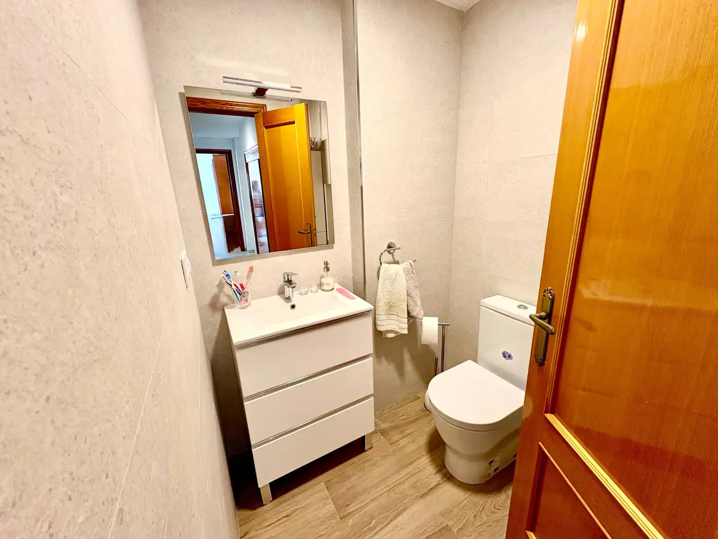 Bany de Apartament en venda en Salobreña amb Jardí privat, Terrassa i Moblat
