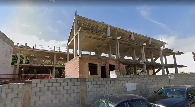 Außenansicht von Maisonette zum Verkauf in Algeciras mit Abstellraum