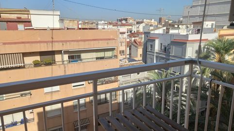 Foto 2 de Piso de alquiler en Calle Reina, El Cabanyal - El Canyamelar, Valencia Capital