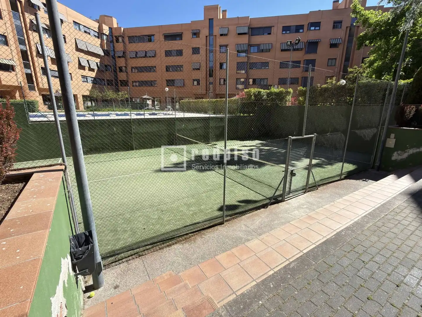 Aparcament de Pis en venda en Madrid amb Aire condicionat, Calefacció i Jardí privat