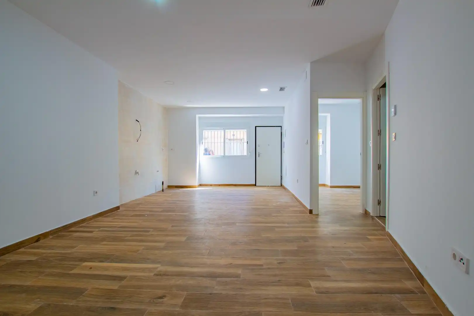 Ground floor for sale in Casco Antiguo, imagen 4