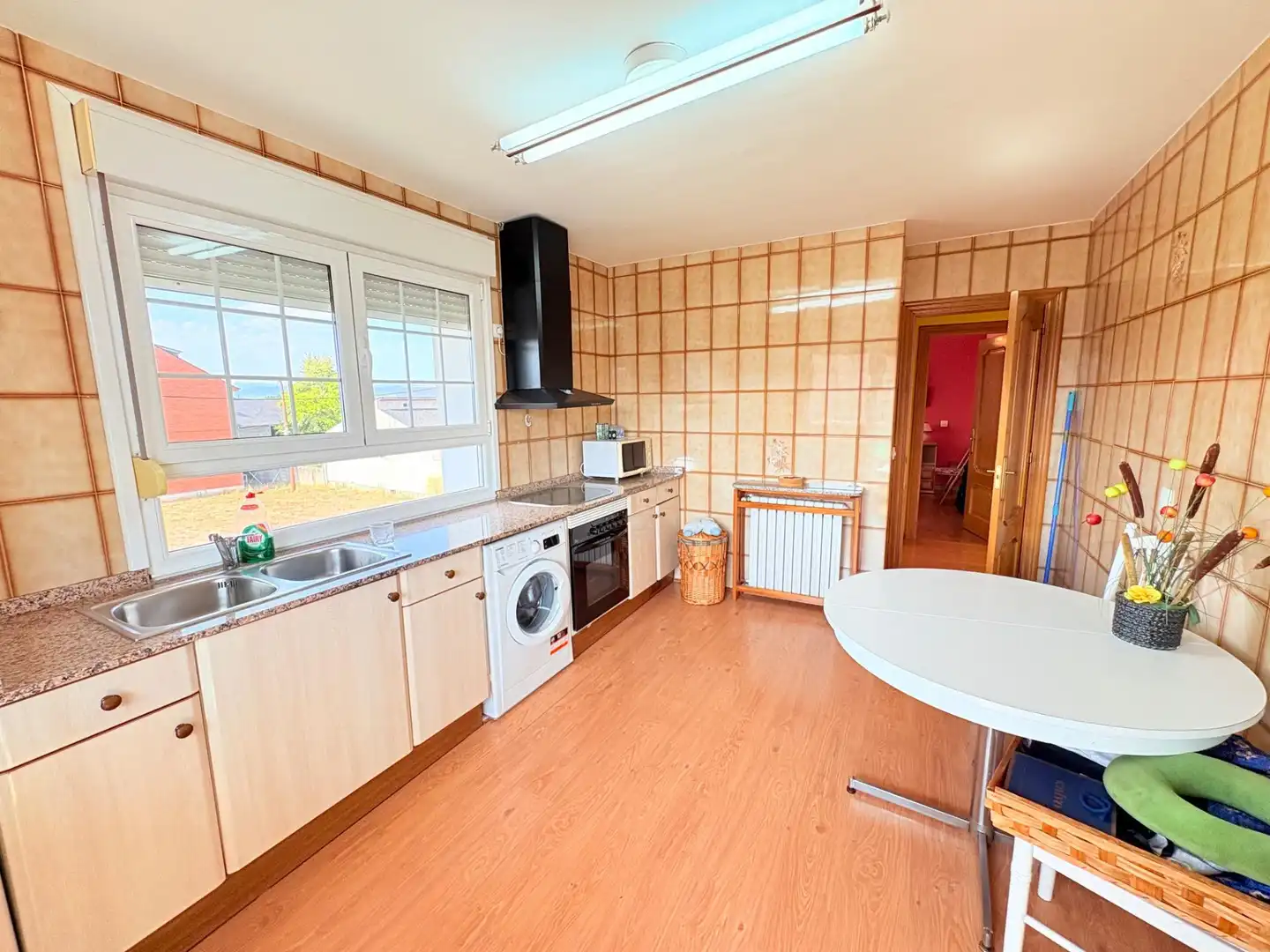 Cocina de Casa o chalet en venta en Ponferrada con Calefacción, Jardín privado y Terraza
