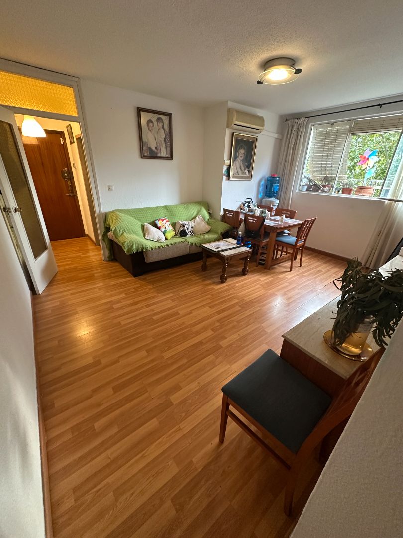 Living room of Flat for sale in Badia del Vallès  with Air Conditioner, Heating and Parquet flooring