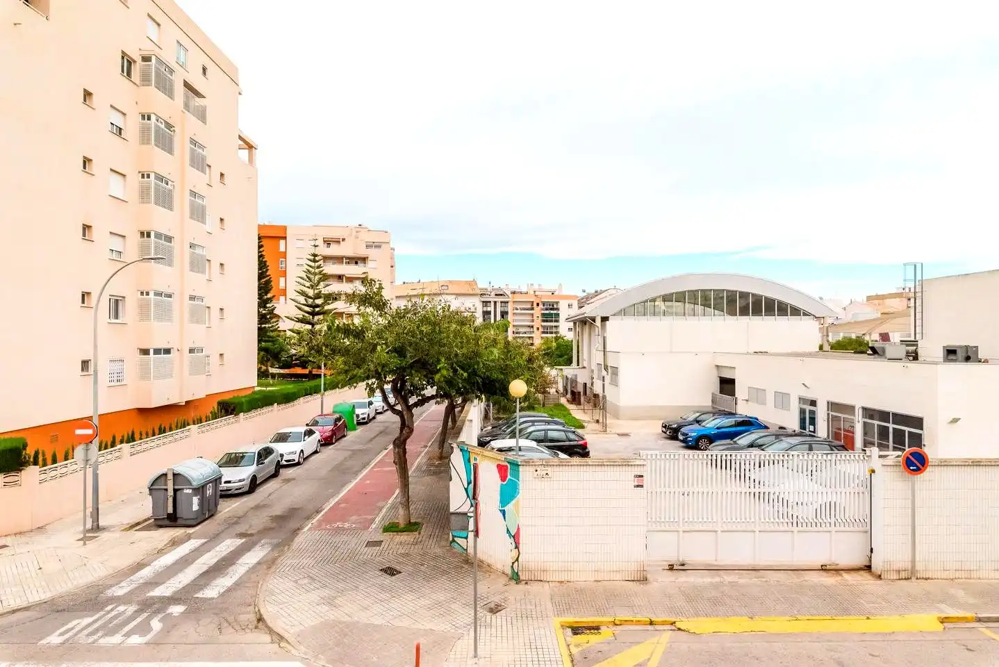 Exterior view of Detached homes for sale in Gandia  with Air Conditioner and Terrace